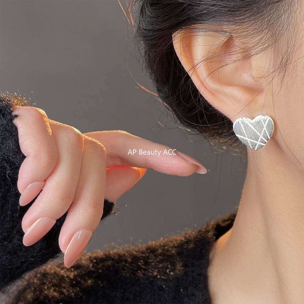 C관 - 925 은침 14K 도금 무광 하트 스터드형 귀걸이 [5306-5307] 24.12-3