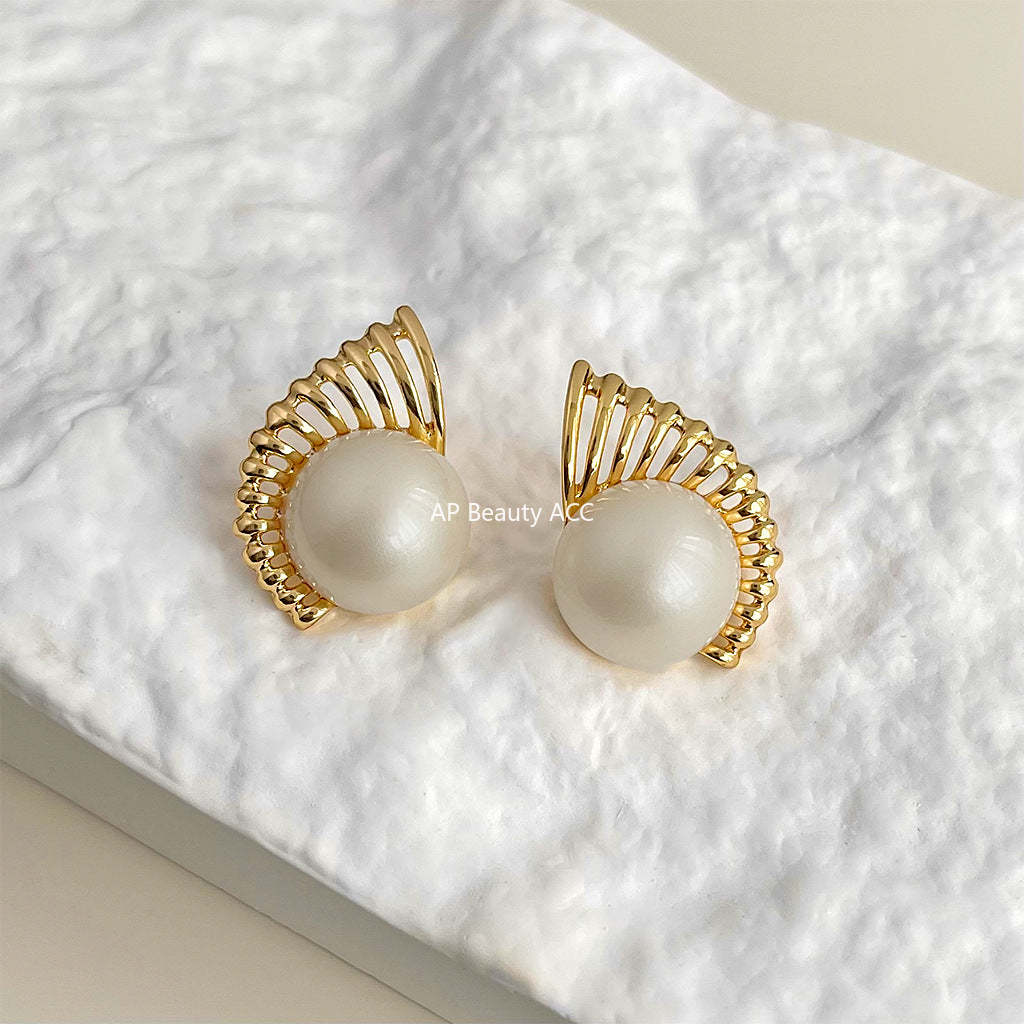 C관 - 14K 도금 아트 감각 독창적 귀걸이 [4320] 24.06-3