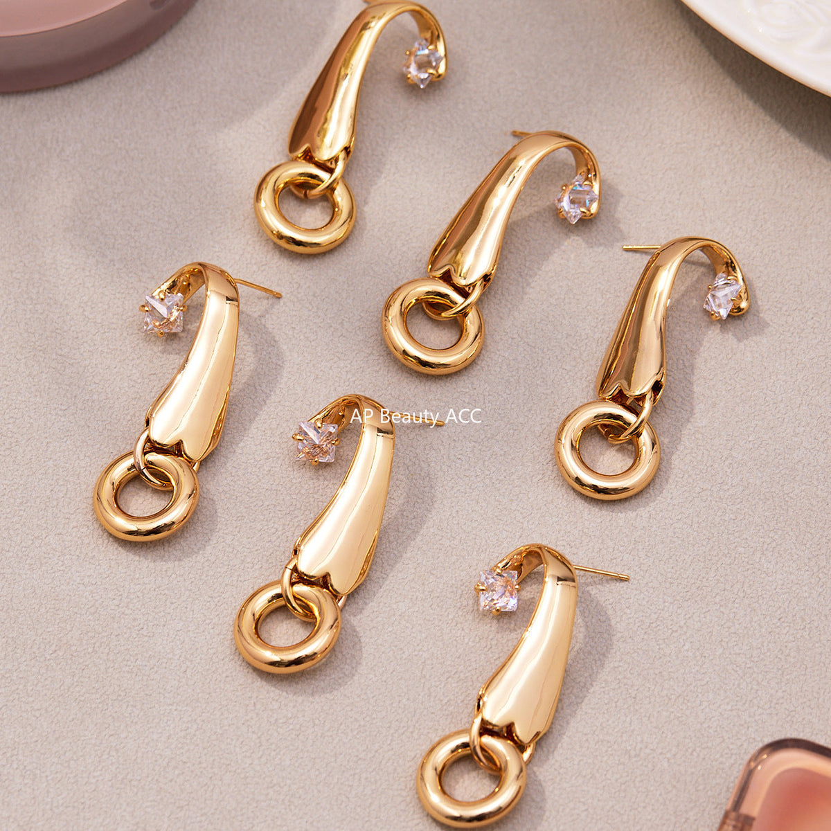 D관 - 도금 원형 갈고리 큐빅 드롭형 귀걸이 [F814] 25.11-1