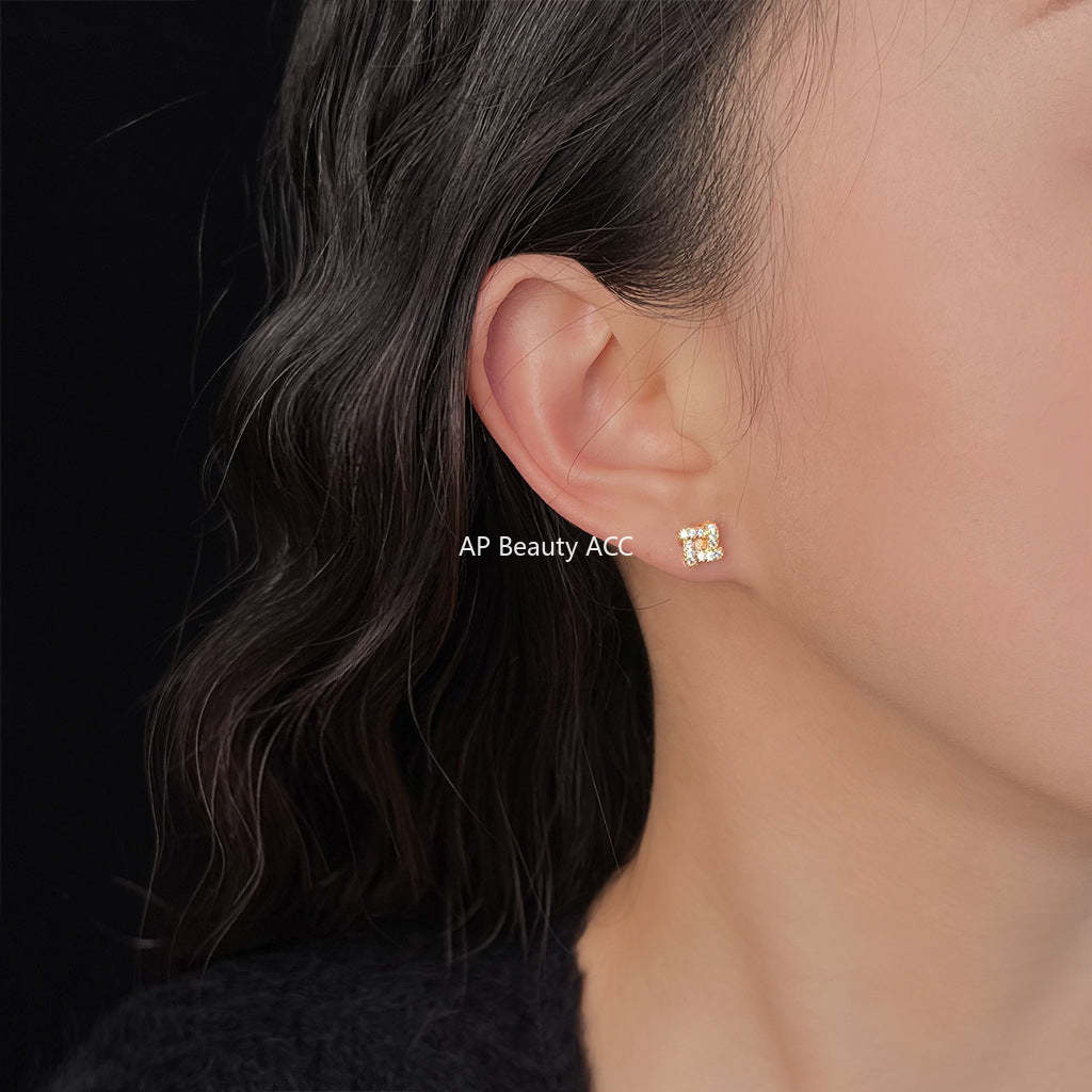 C관 - 큐빅 14K 도금 트위스트 디자인 은침 귀걸이 [5681] 25.03-3