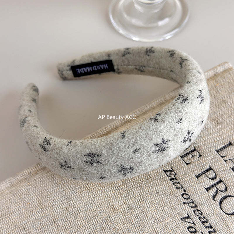 E관 - 레트로 니트 플라워 패턴 쿠션 머리띠 [27633] 25.11-1