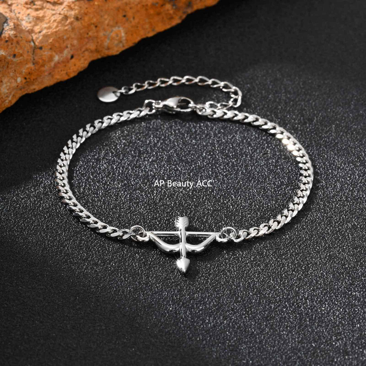 G관 - 스테인리스 스틸 체인 활 모양 펜던트 팔찌 [BR-2621] 25.11-1