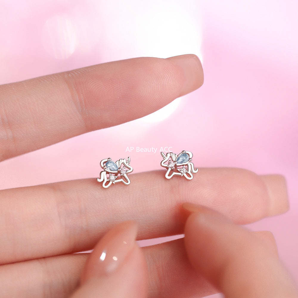 B관 - 999 실버 컬러 큐빅 유니콘 모양 귀걸이 [YC4943E_1] 25.12-3