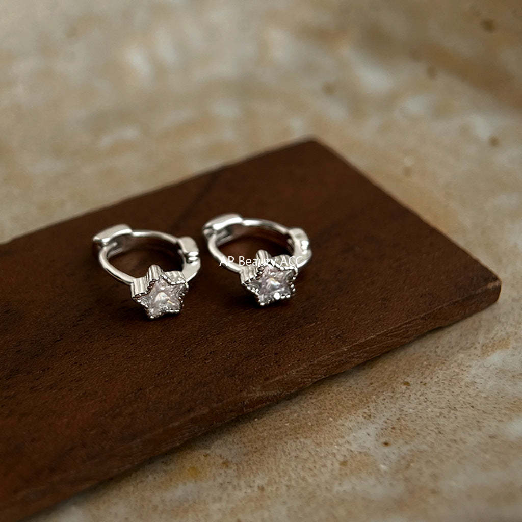 C관 - 미니멀 별 모양 큐빅 귀걸이 [5534] 25.02-2