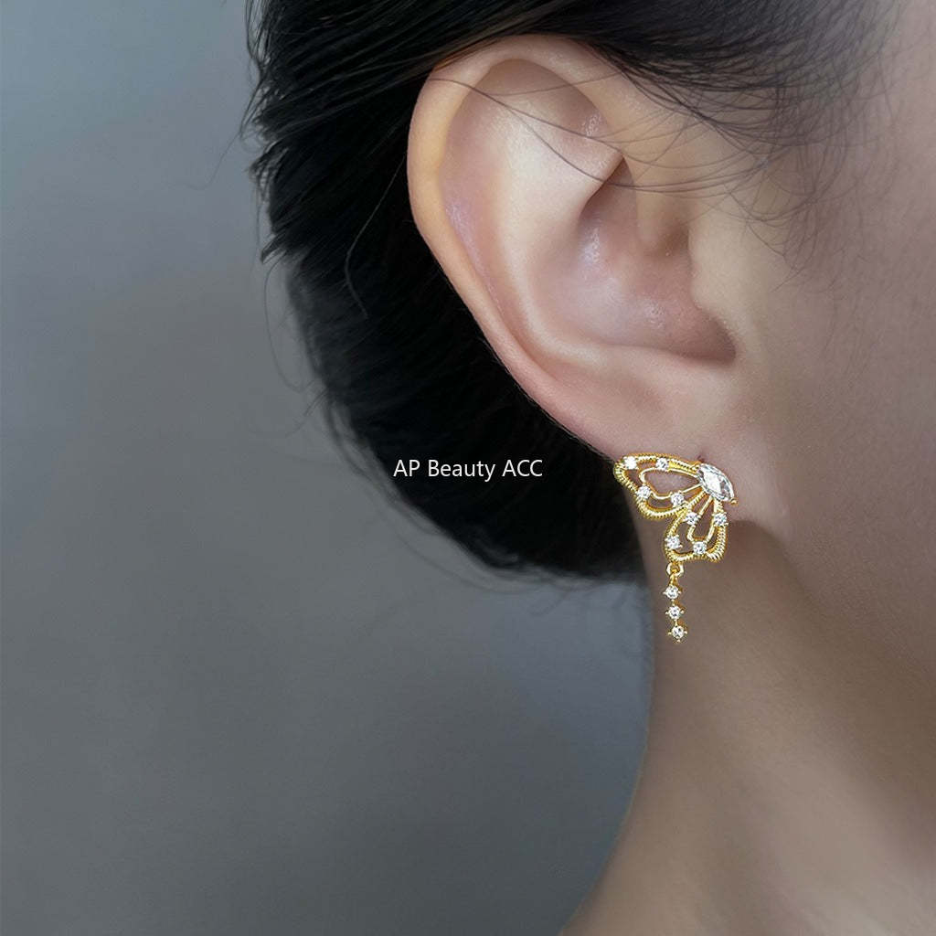 C관 - 큐빅 14K 도금 나비 925 은침 귀걸이 [6834] 25.09-4