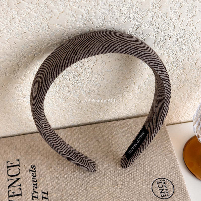 E관 - 브라운 도트 패브릭 스펀지 머리띠 [27498] 25.09-4