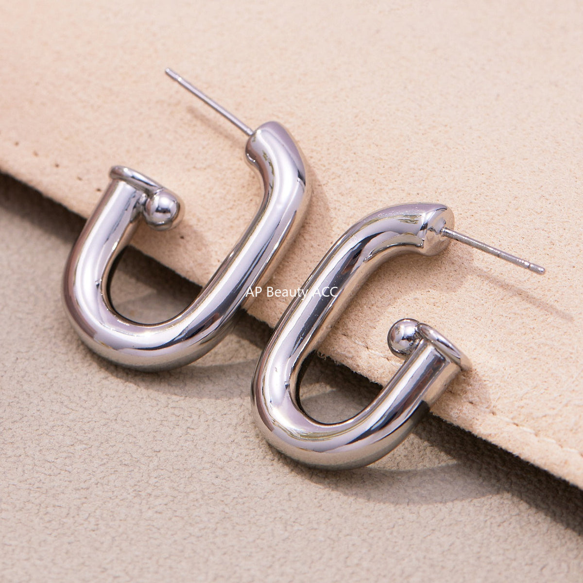 D관 - 18K 도금 U자형 타원 스터드 귀걸이 [F763] 25.11-1