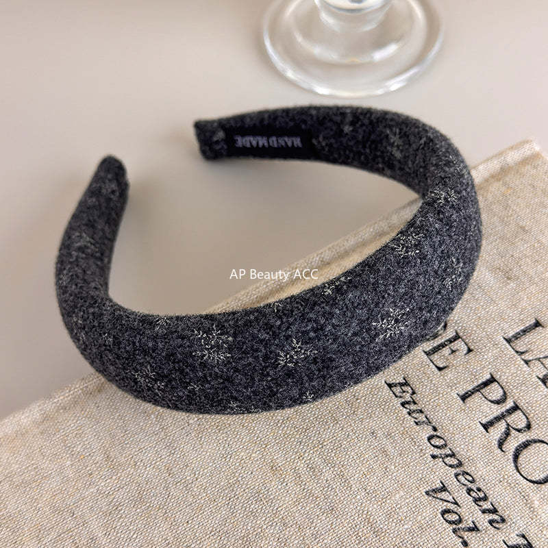 E관 - 레트로 니트 플라워 패턴 쿠션 머리띠 [27633] 25.11-1