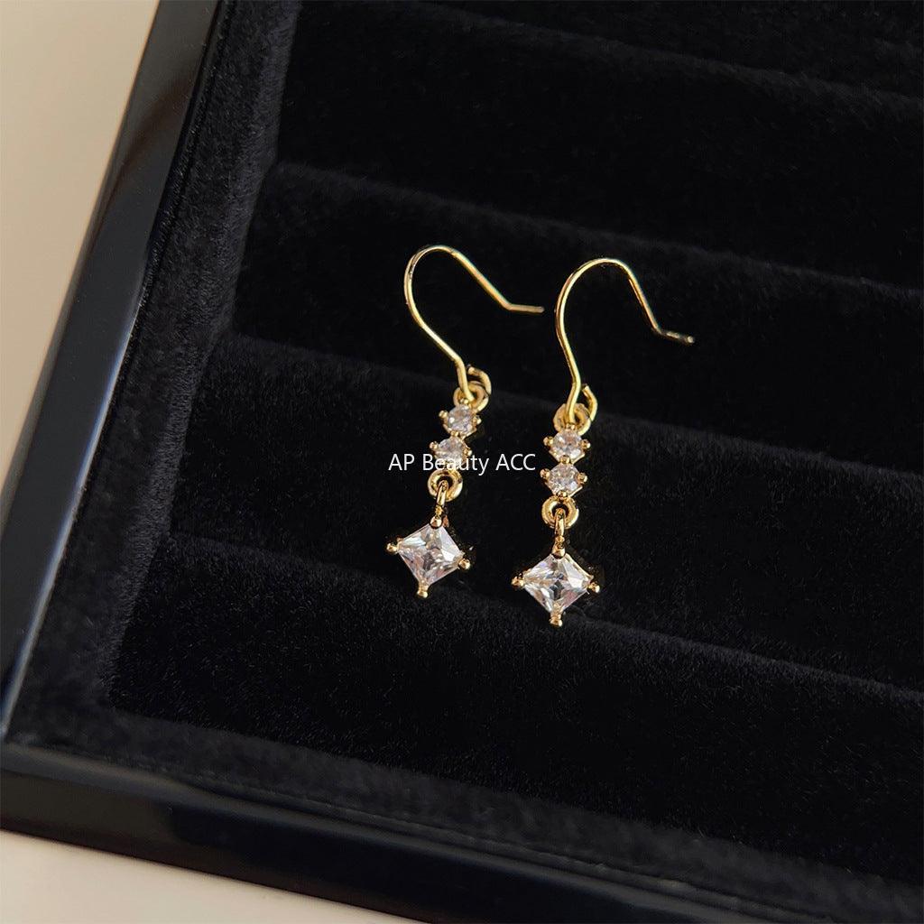 C관 - 18K 도금 두꺼운 심플한 고급스러운 귀걸이 [3698] 24.03-5