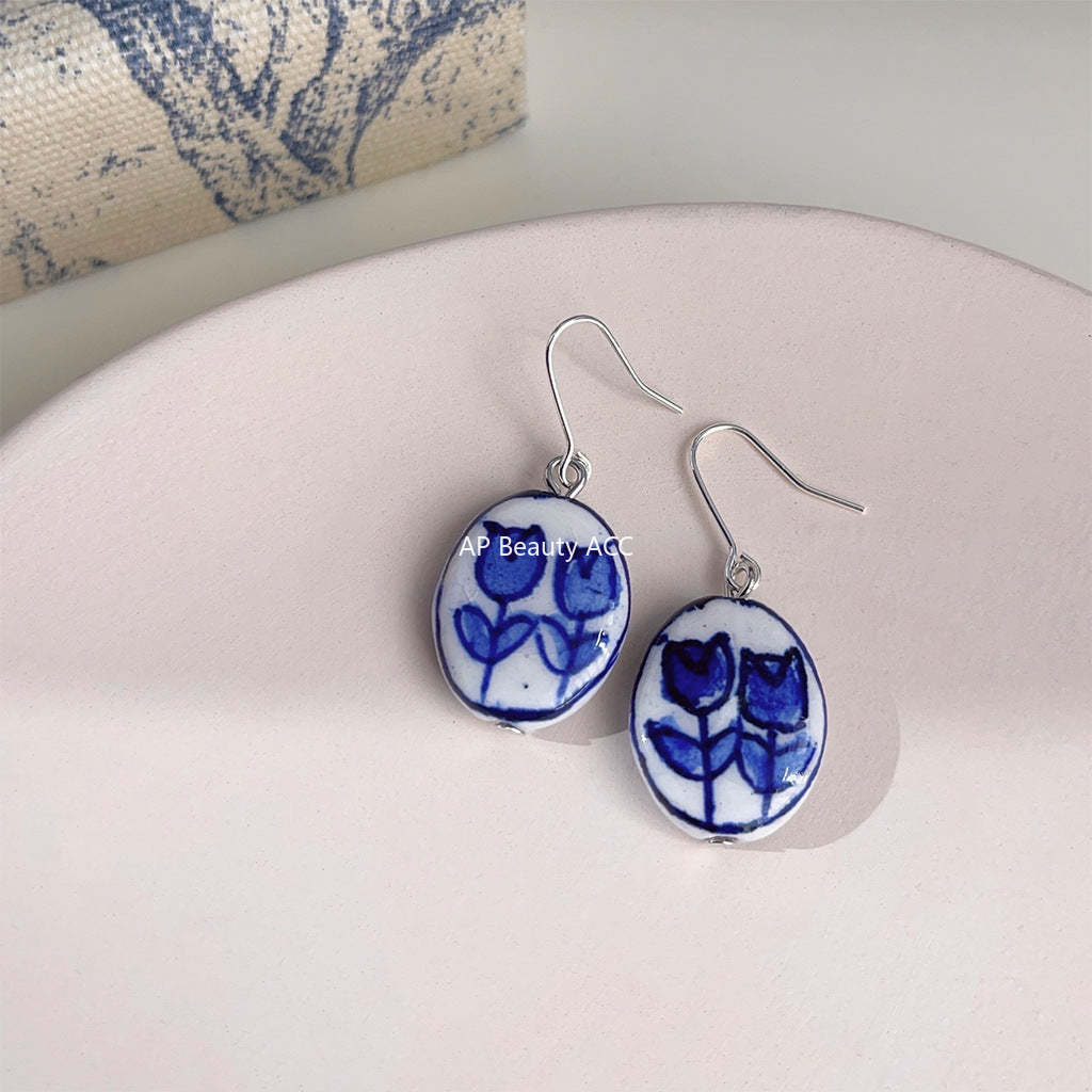 C관 - 청화 도자기 수공예 손그림 고전적 꽃 귀걸이 [3762] 24.04-1