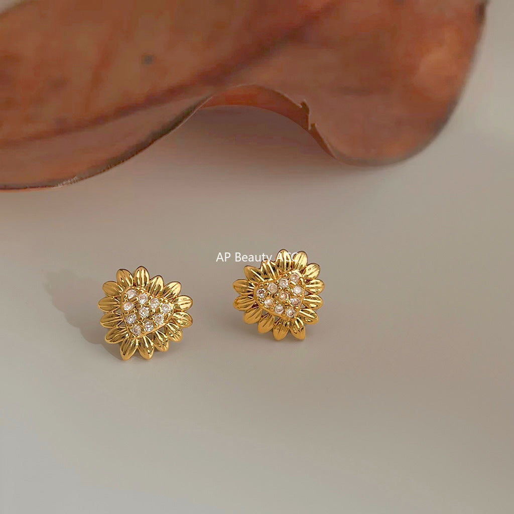 C관 - 14K 도금 미니 하트 해바라기 큐빅 은침 귀걸이 [5766] 25.04-1