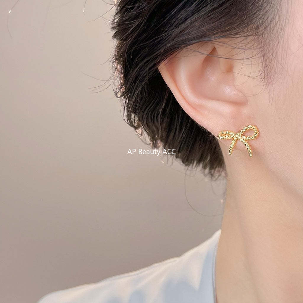 C관 - 925 은침 리본 모양 스터드 귀걸이 [6984] 25.10-5