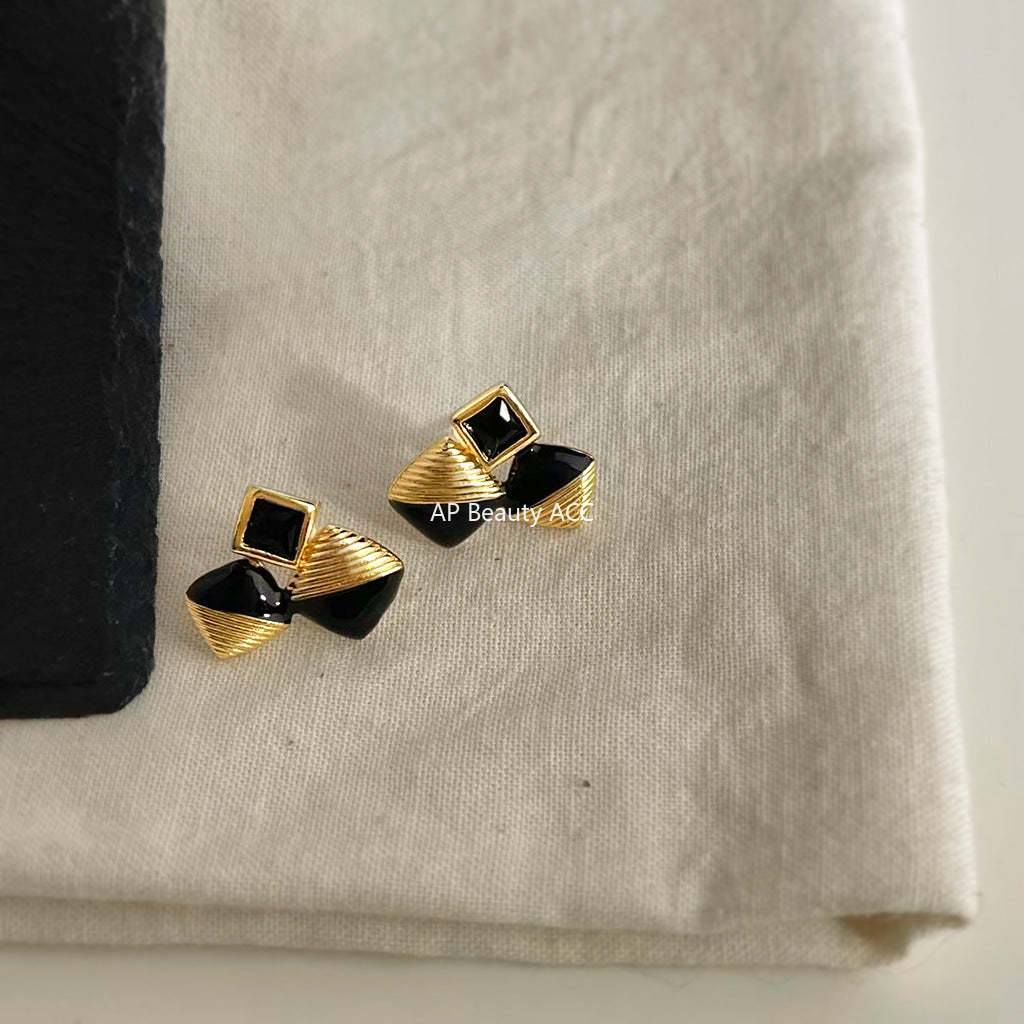 C관 - 블랙 사각 큐빅 925 은침 귀걸이 [7182] 25.12-1