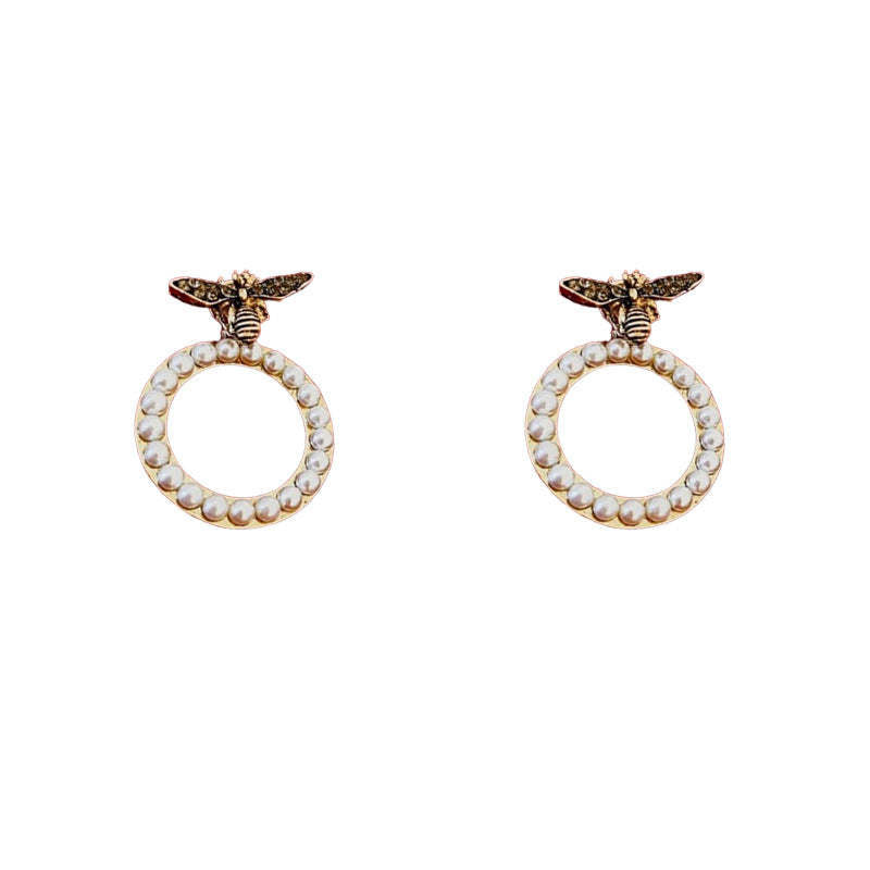 C관 - 큐빅 벌과 진주 귀걸이 프렌치 빈티지 귀걸이 [E499] 24.01-3