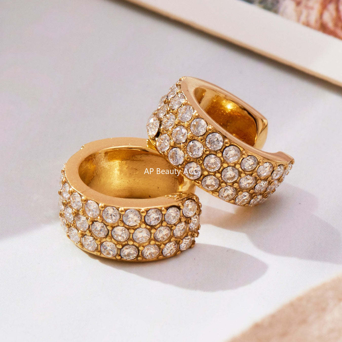 D관 - 스테인리스 18K 도금 풀큐빅 C자형 볼드 이어커프 귀걸이 [F983] 25.10-5