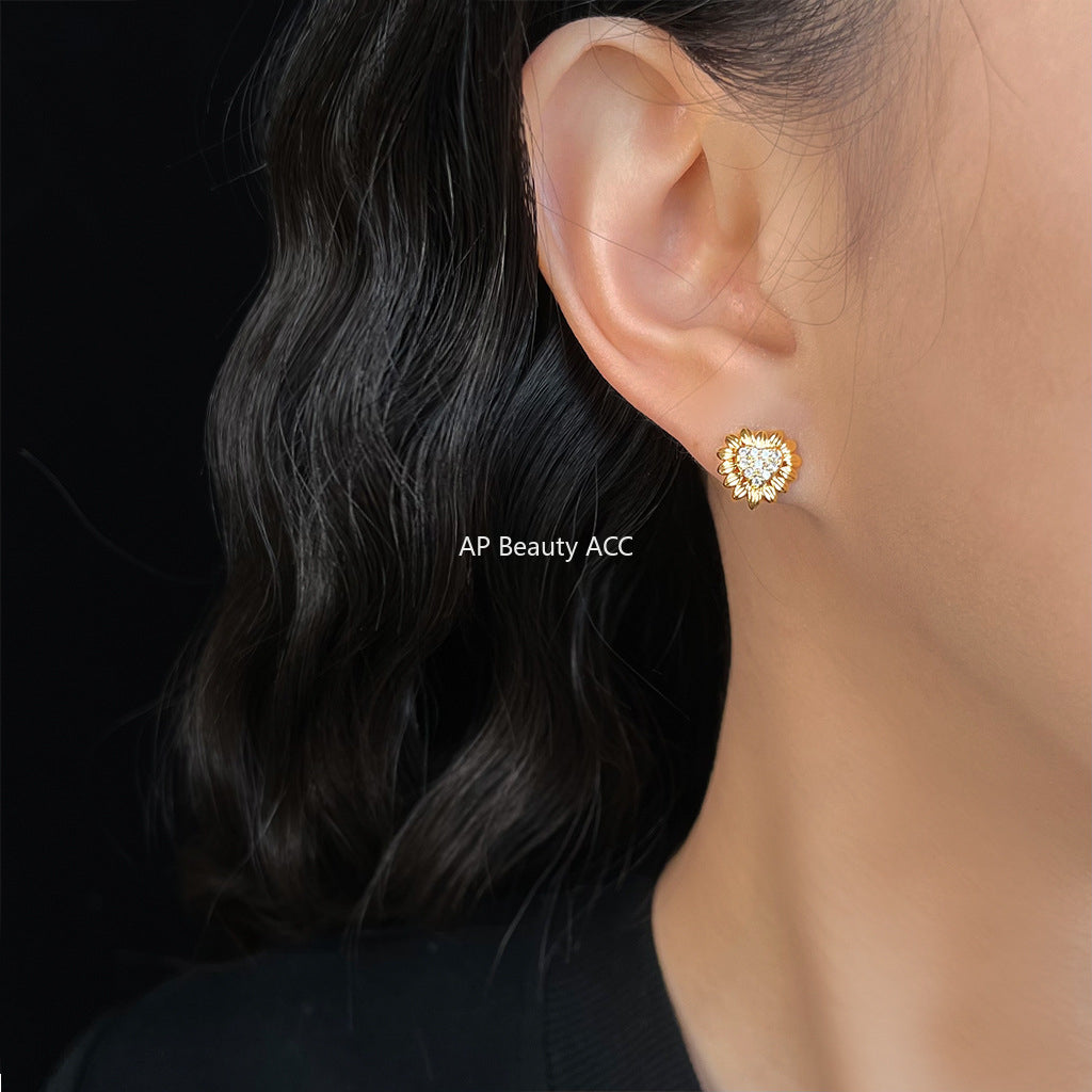 C관 - 14K 도금 미니 하트 해바라기 큐빅 은침 귀걸이 [5766] 25.04-1