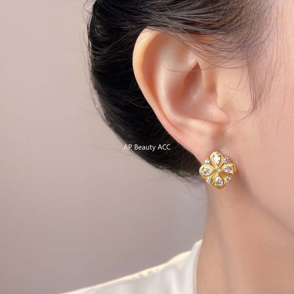 C관 - 매듭 큐빅 클로버 디자인 925 은침 귀걸이 [7155] 25.11-4