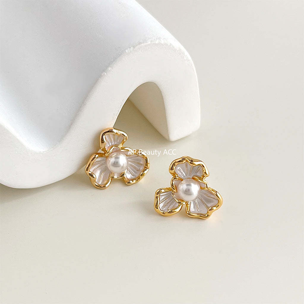 C관 - 아이리스 14K 도금 입체 꽃 귀걸이 [4419] 24.07-2