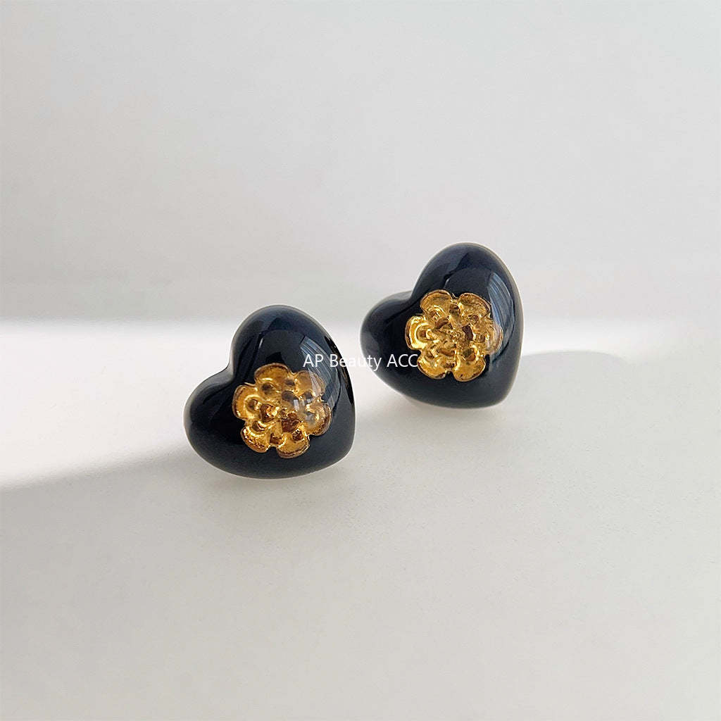 C관 - 디자이너 하트 블랙 레진 귀걸이 [3883] 24.04-4
