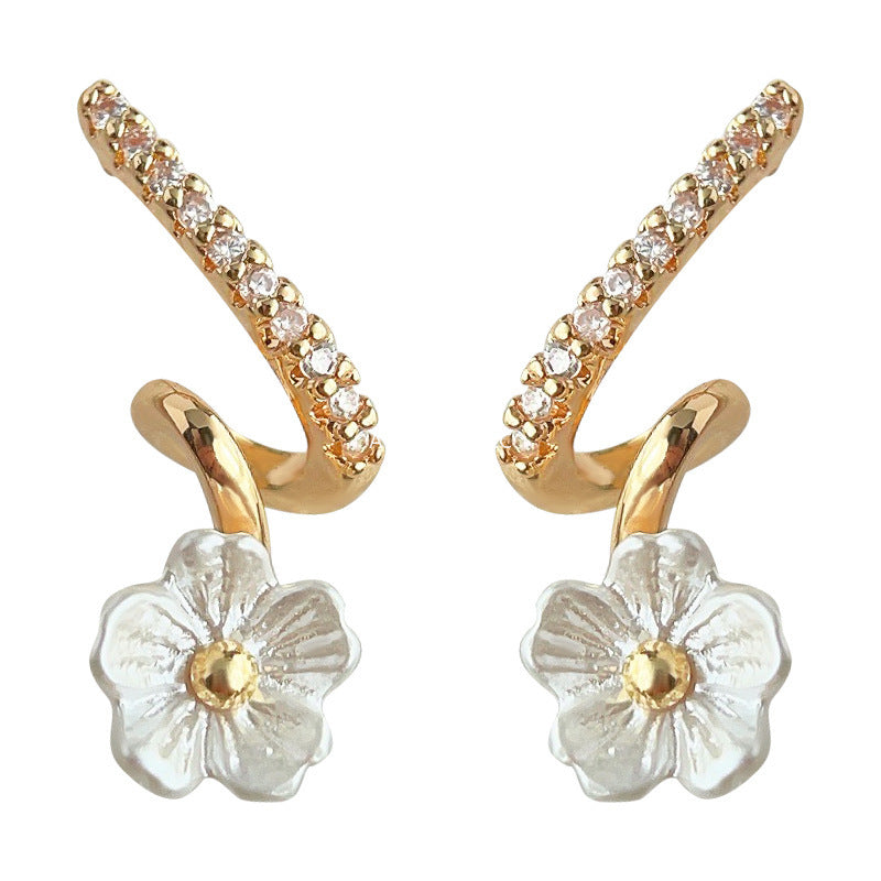 C관 - 14K 도금 미니 큐빅 플라워 꼬임 라인 디자인 귀걸이 [4274] 25.04-1