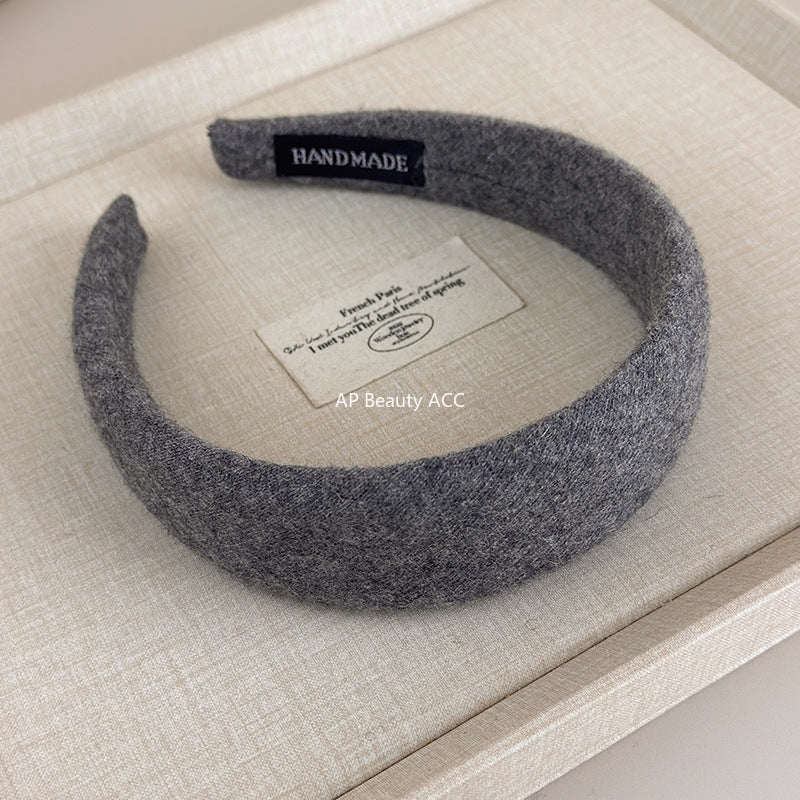 E관 - 컬러 울 패브릭 쿠션 와이드 머리띠 [27562] 25.10-3