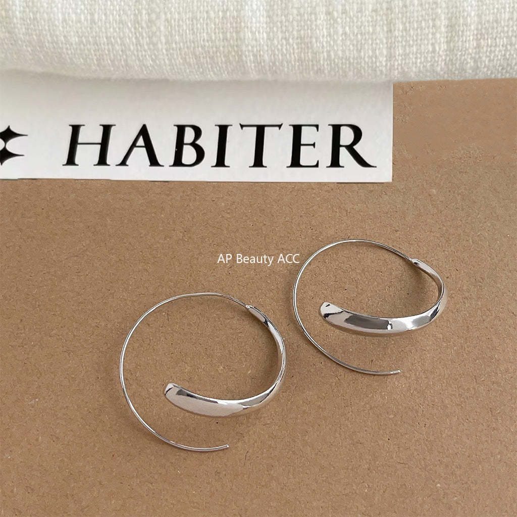 C관 - 선형 기하학 디테일 감각적 인스타 귀걸이 [4040] 24.06-1