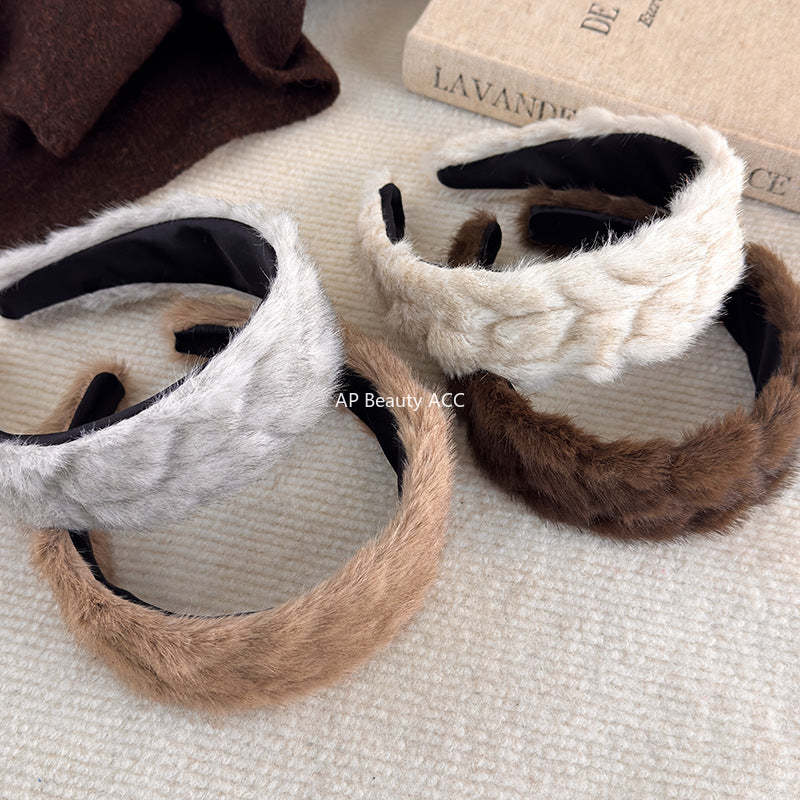 E관 - 단색 퍼 소재 땋은 디자인 머리띠 [27765] 25.12-2