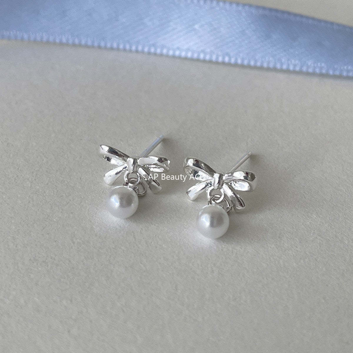 A관 - 소형 리본 925 은침 진주 귀걸이 [EH-4319] 25.12-3