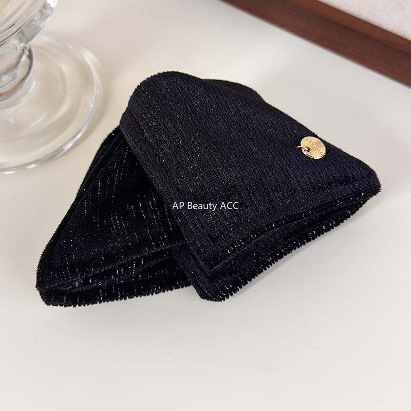 E관 - 가을겨울 벨벳 패브릭 삼각형 집게핀 [27720] 25.11-4