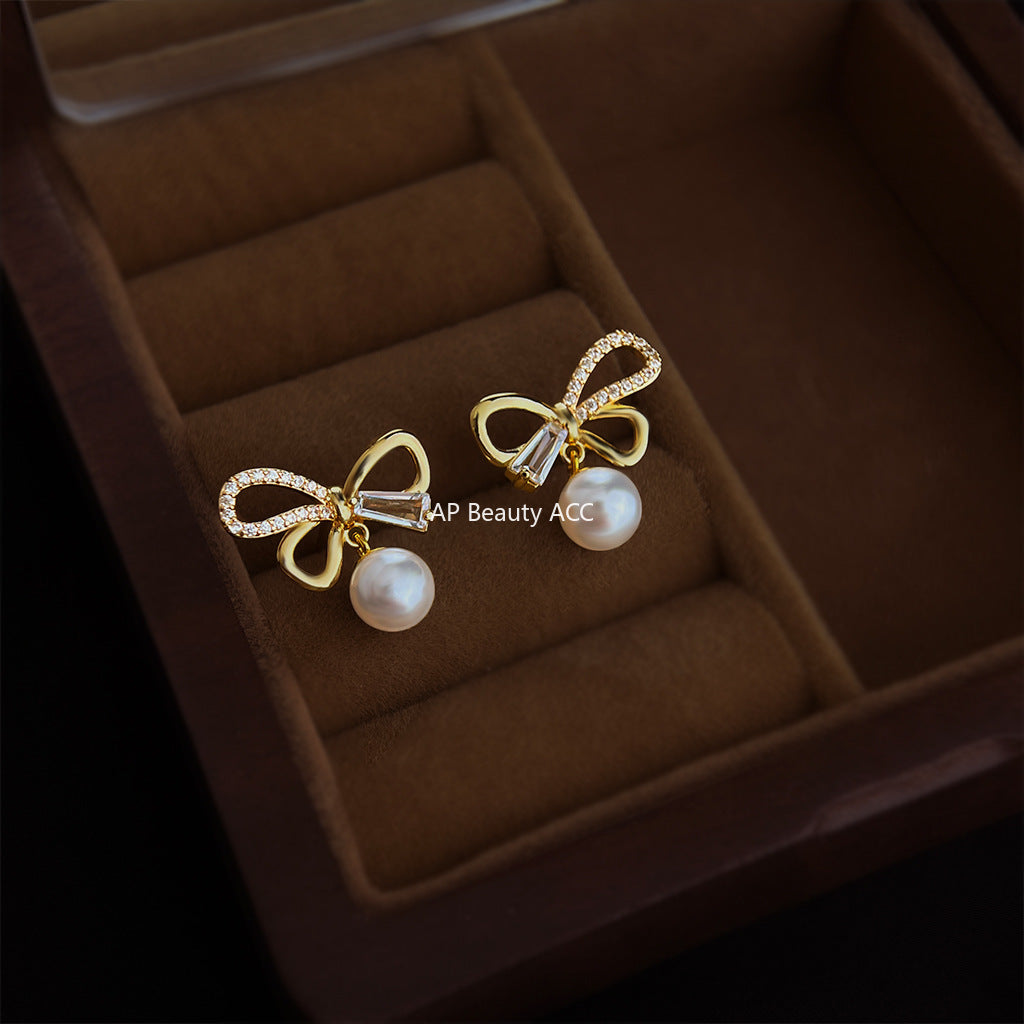 C관 - 14K 도금 925 은침 큐빅 리본 모양 귀걸이 [6908] 25.10-2
