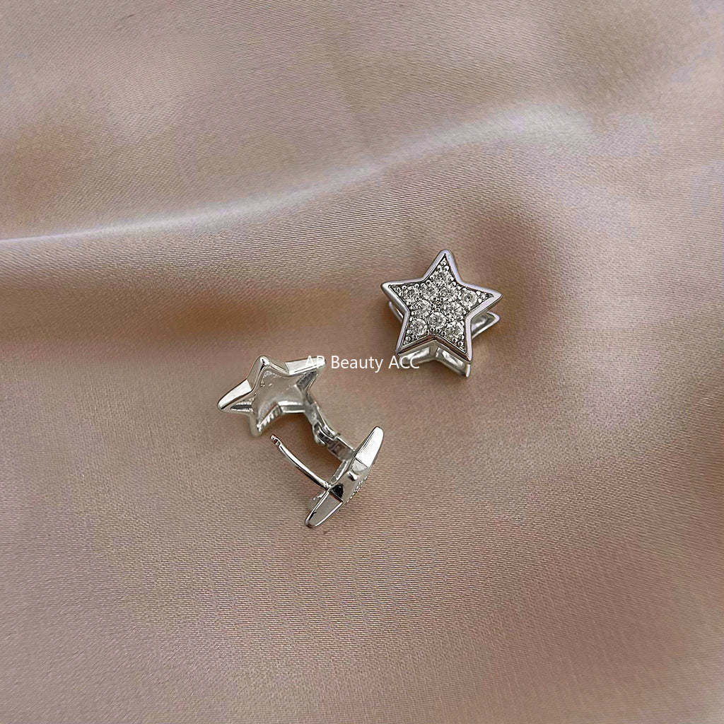 C관 - 간결한 디자인 미니 큐빅 오각별 은침 귀걸이 [2674] 24.04-3