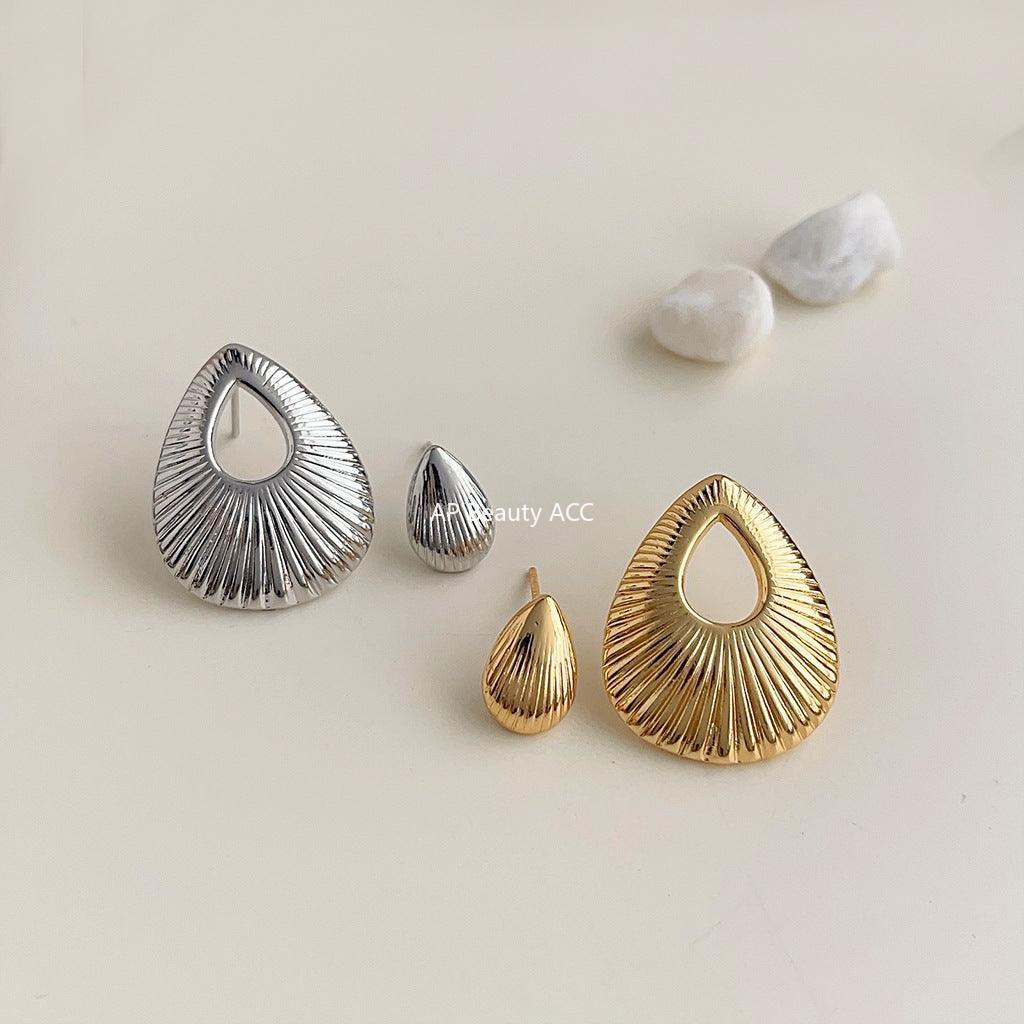 C관 - 프리미엄 18K 도금 비대칭 물방울 디자인 모던 유니크 귀걸이 [3610-3611] 24.03-2