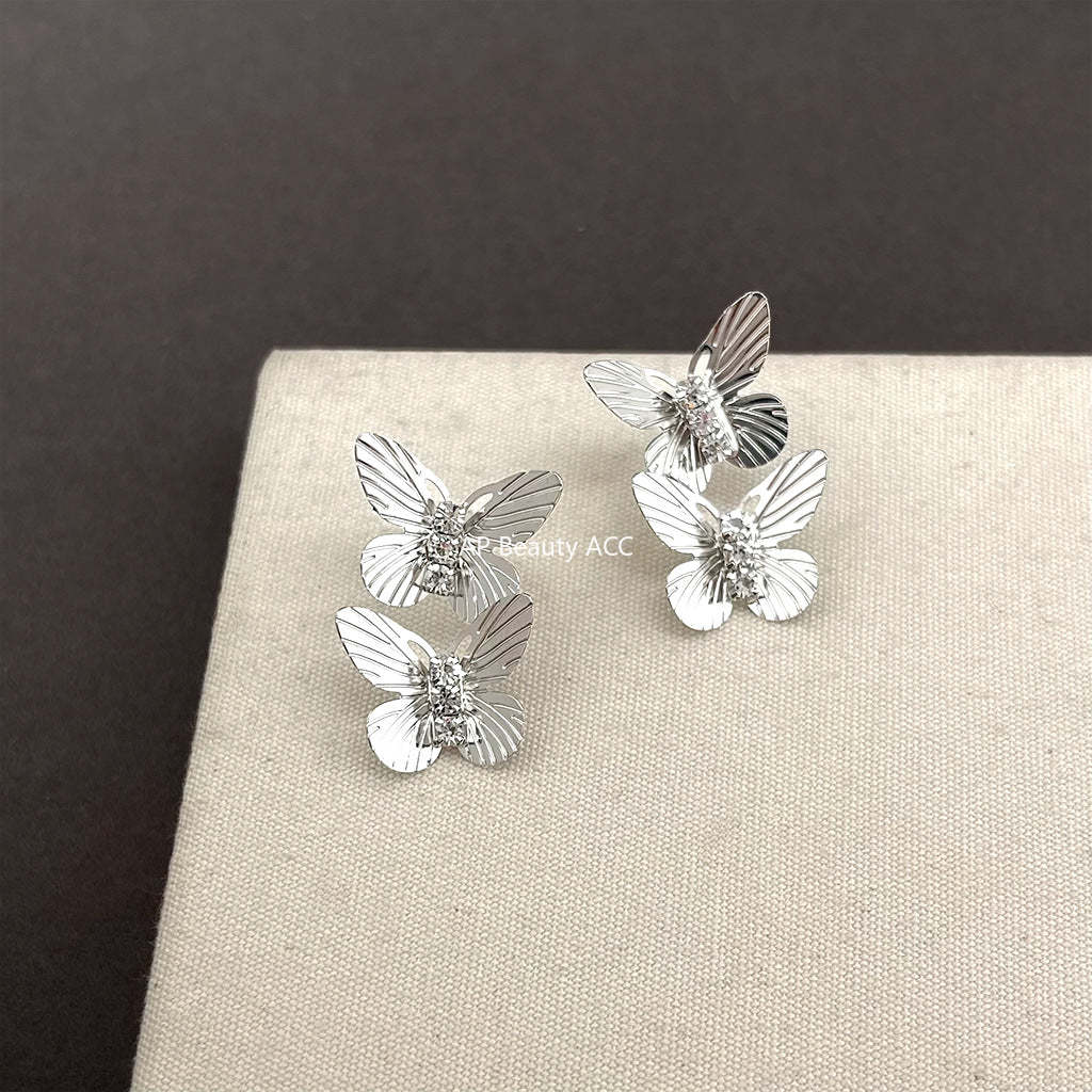 C관 - 입체 나비 큐빅 은침 귀걸이 [5867-5868] 25.04-3