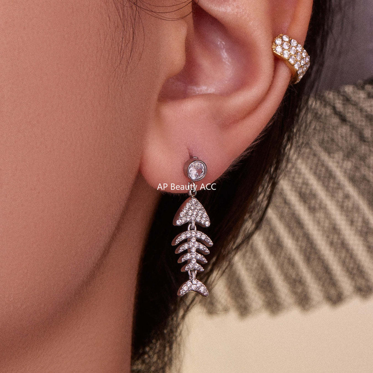 D관 - 스테인리스 18K 도금 풀큐빅 물고기뼈 볼드 이어커프 귀걸이 [F1123-F983] 25.10-5