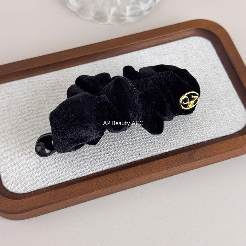 E관 - 벨벳 소재 주름 디자인 집게핀 [27709] 25.11-3