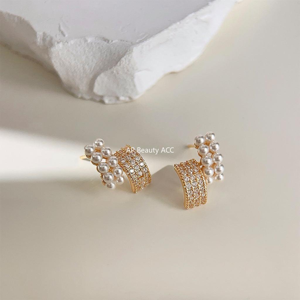 C관 - 미니 큐빅 장식 고급스러운 14K 도금 기하학적 은침 귀걸이 [3637] 24.03-4