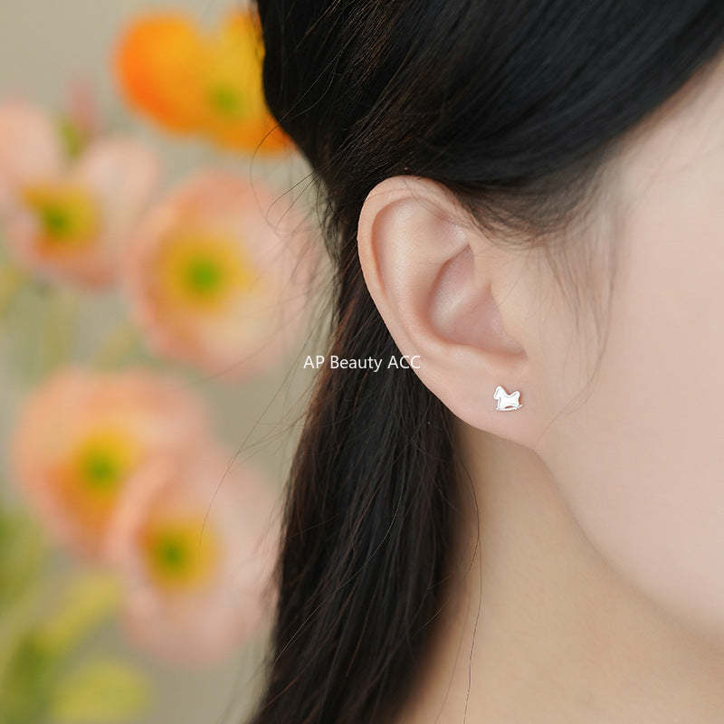 B관 - 999 실버 말 코인 디자인 피어싱 귀걸이 [YC2891E_1] 25.11-3