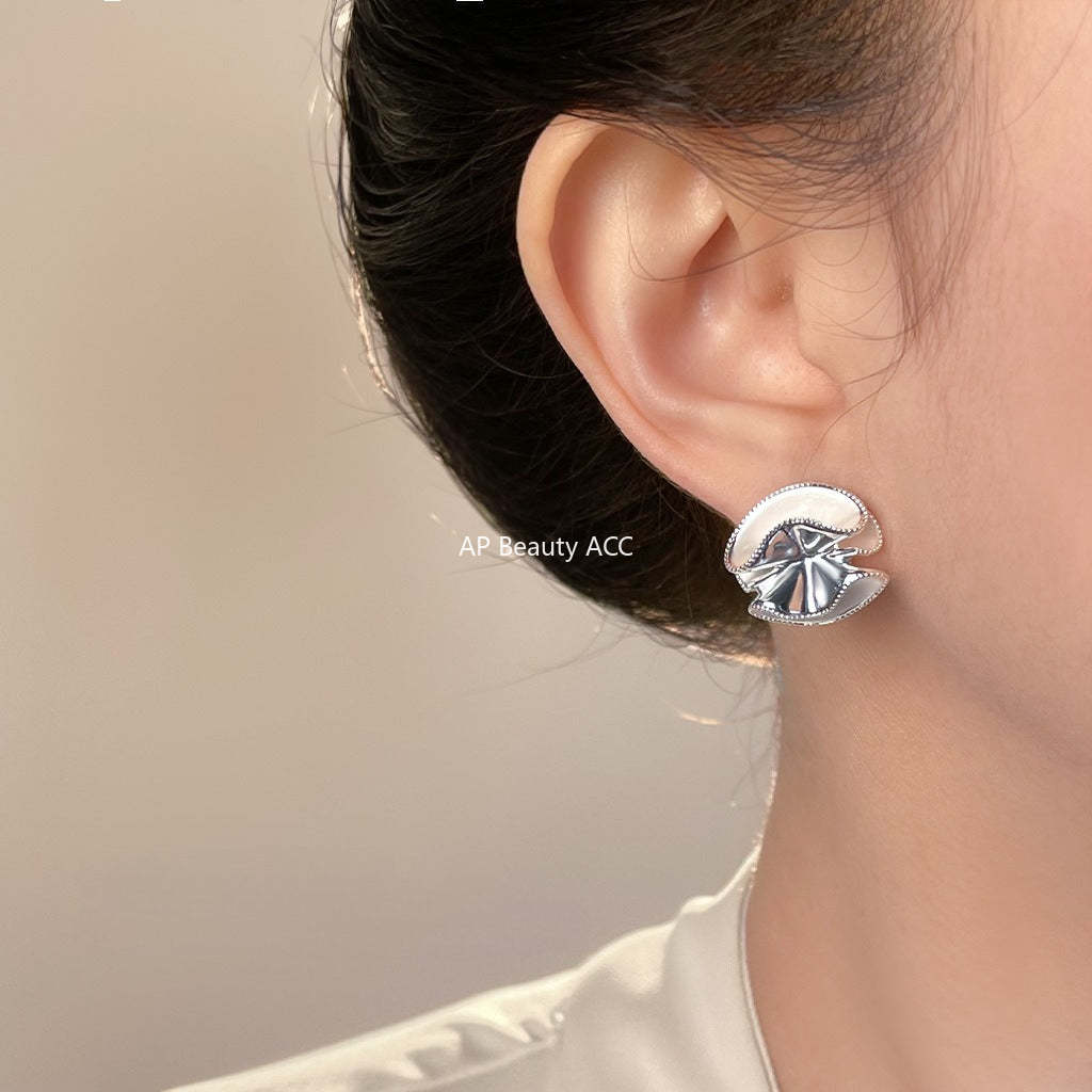 C관 - 무광 플라워 주름 디자인 925 은침 귀걸이 [7138] 25.11-4