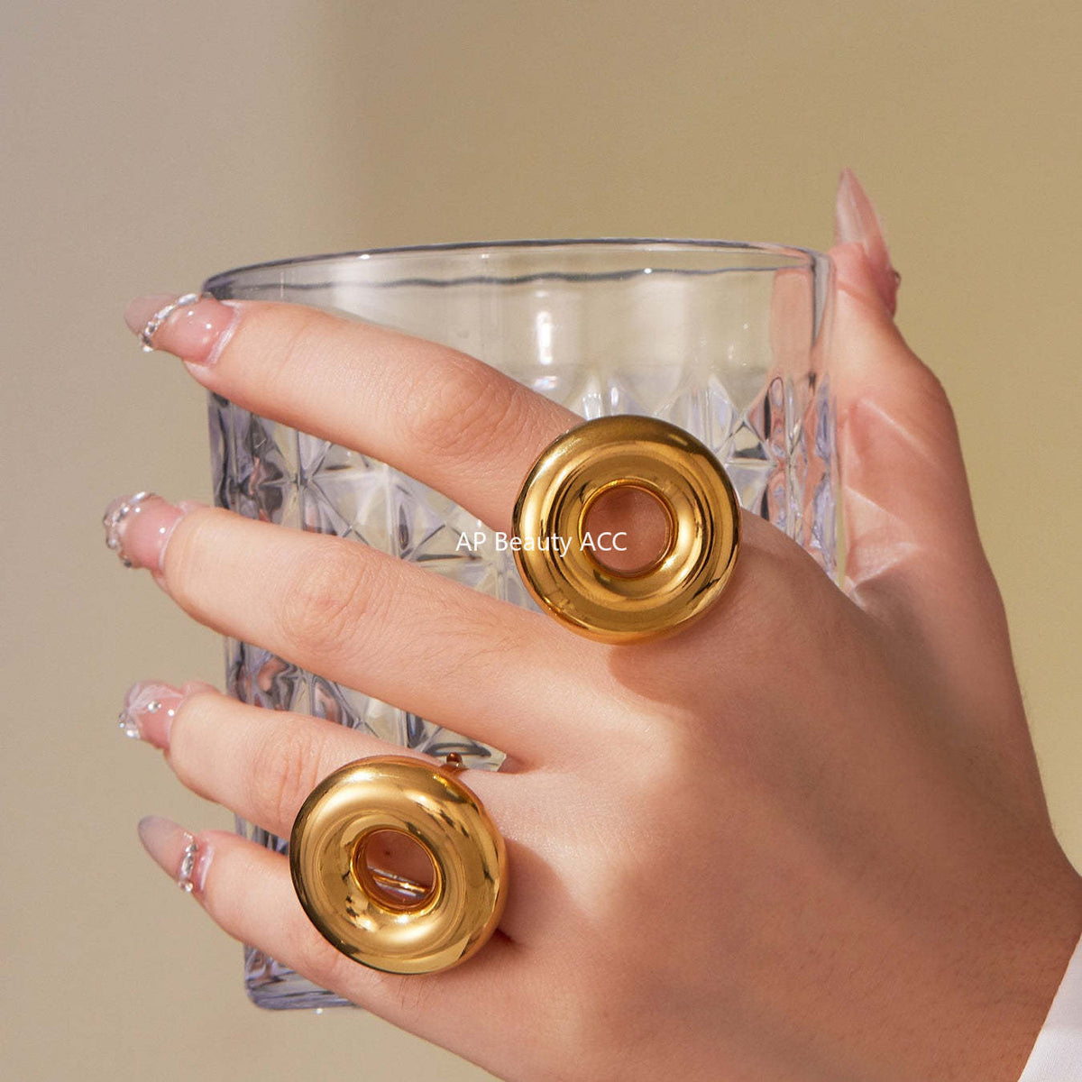 D관 - 빅 원형 오픈형 스테인리스 스틸 18K 도금 반지 [A076] 25.09-4