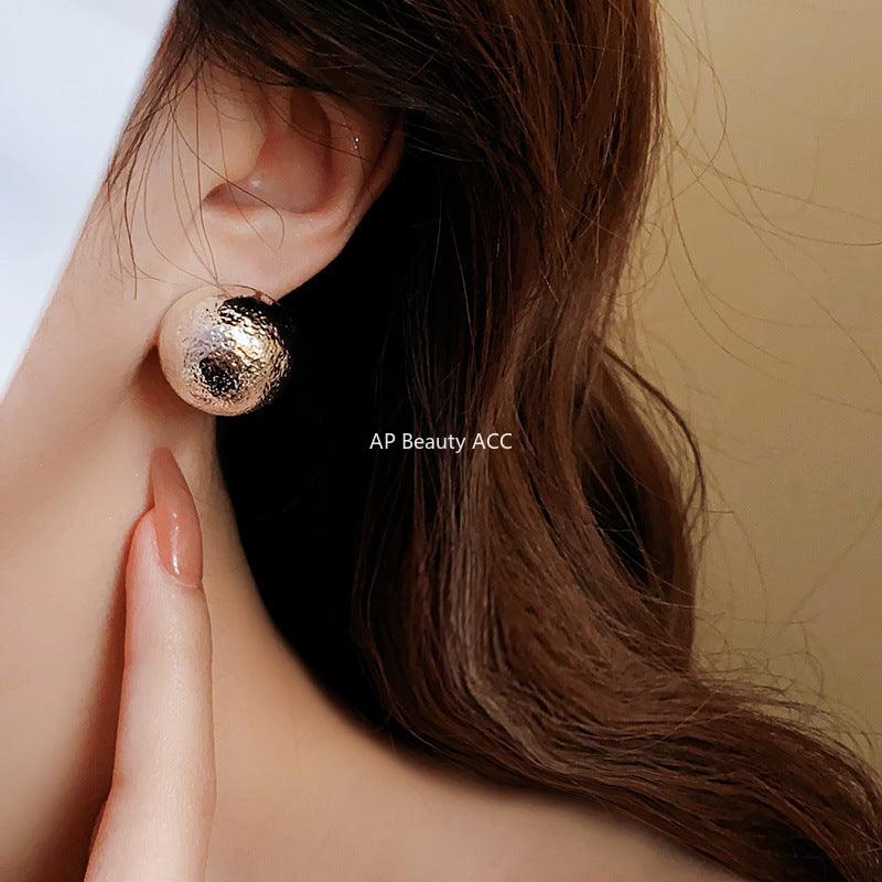 C관 - 실버 매트 메탈 라운드 비정형 심플 데일리 귀걸이 [E18915-E18916] 24.03-1