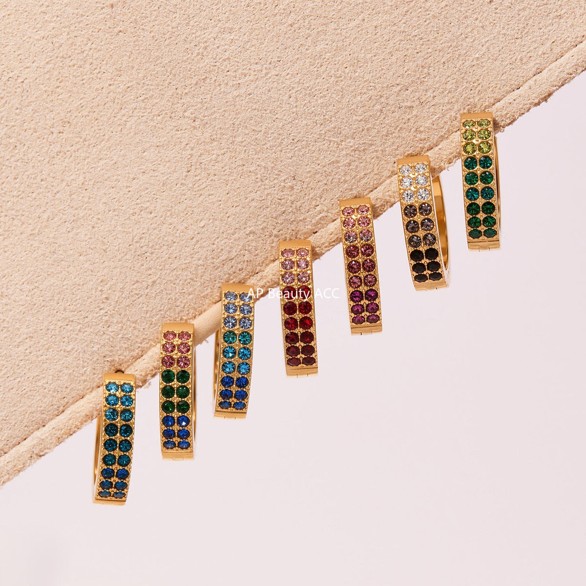 D관 - 스테인리스 18K 도금 C자형 멀티컬러 큐빅 귀걸이 [F798] 25.11-1