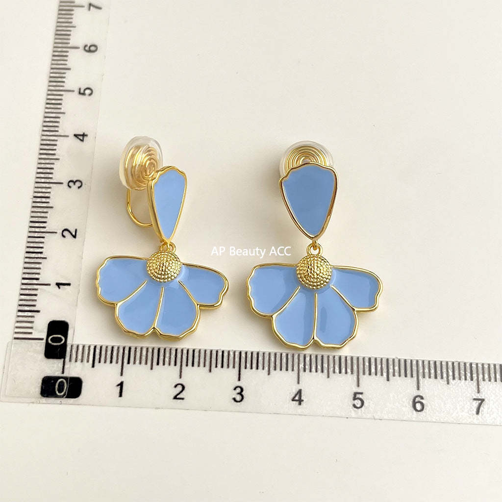 C관 - 18K 도금 에나멜 플라워 이어커프 귀걸이 [EJ0301S] 25.03-1