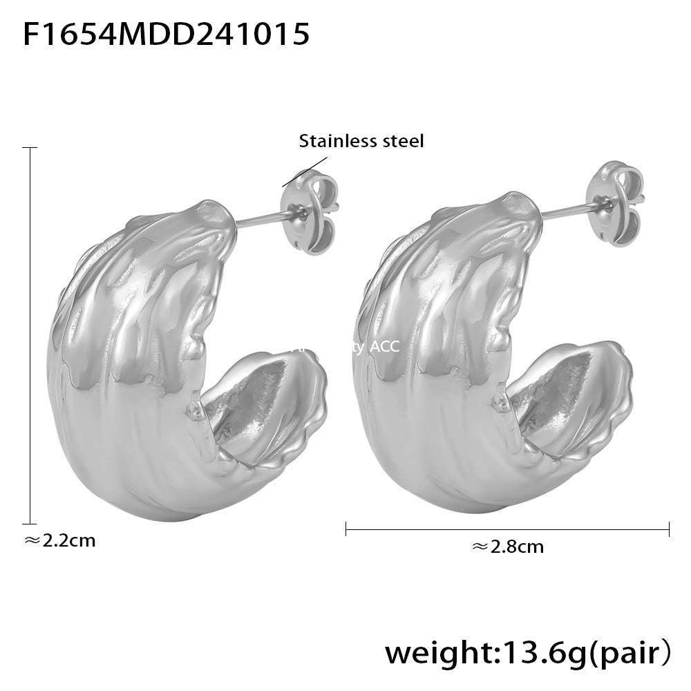 D관 - C자형 주름 패턴 스테인리스 스틸 도금 귀걸이 [F1654] 25.02-3