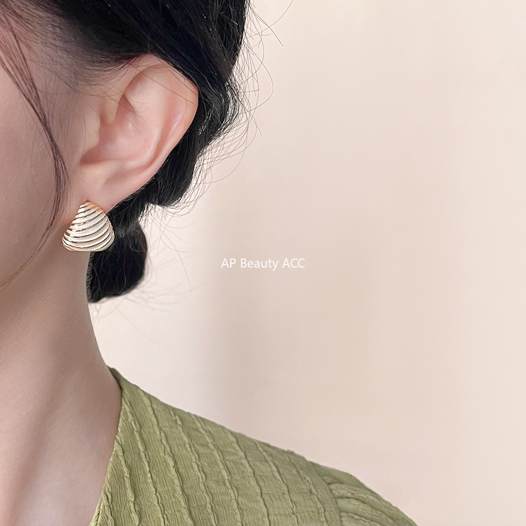 C관 - 화이트 에나멜 삼각형 디자이너 스타일 14K 도금 독특한 귀걸이 [4400] 24.07-3