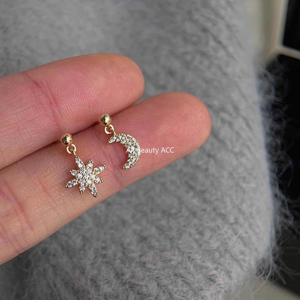 C관 - 미니 큐빅 비대칭 별 달 디자인 14K 도금 은침 유니크 귀걸이 [3616] 24.03-2