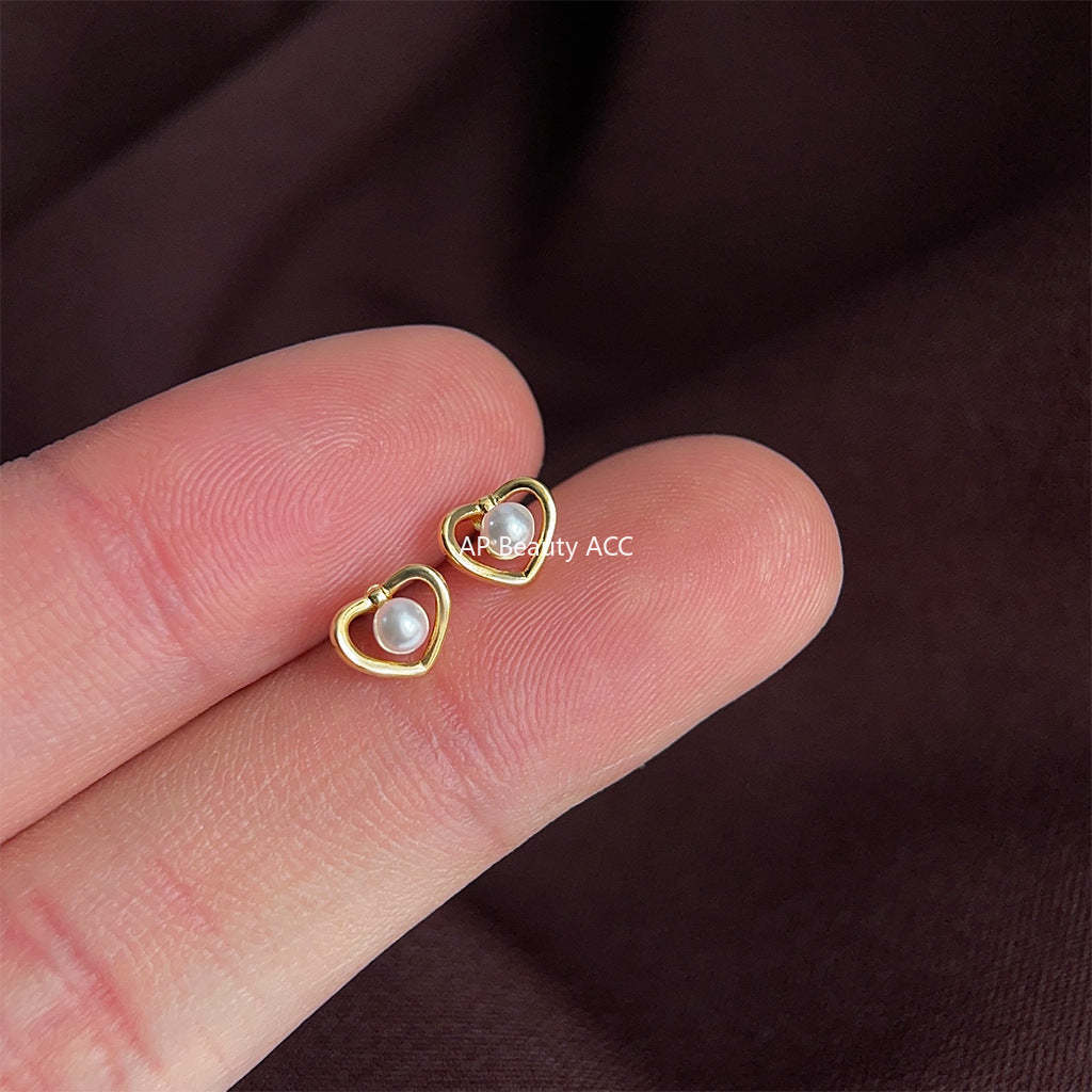 C관 - 데일리 미니 하트 14K 도금 은침 귀걸이 [3783] 24.04-3