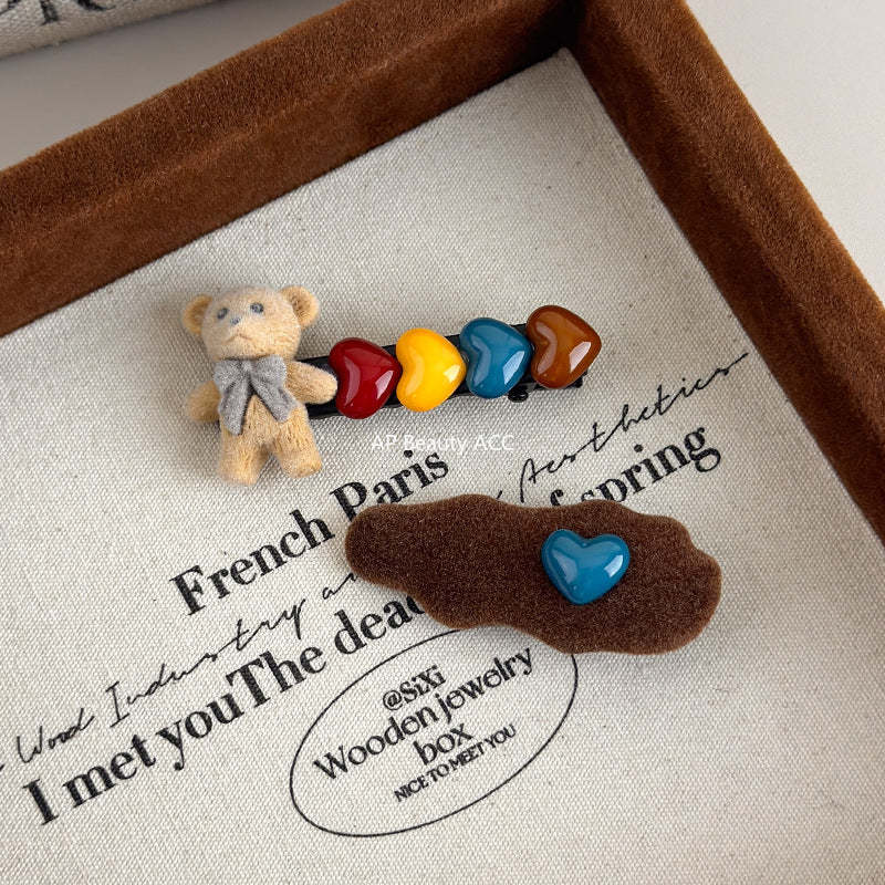 E관 - 벨벳 곰 하트 장식 사이드 앞머리 헤어핀 [27596] 25.10-4