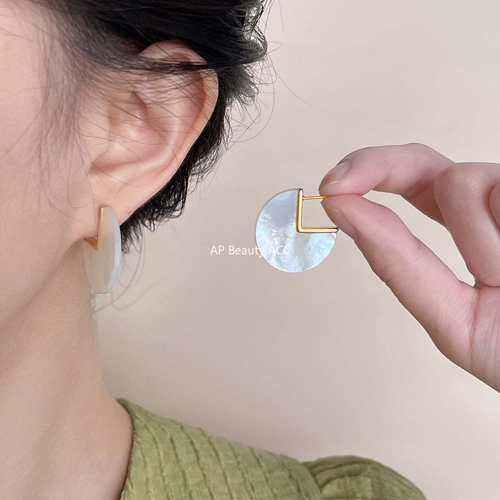 C관 - 자개 기하학 원형 14K 도금 세련된 귀걸이 [4485] 24.07-1