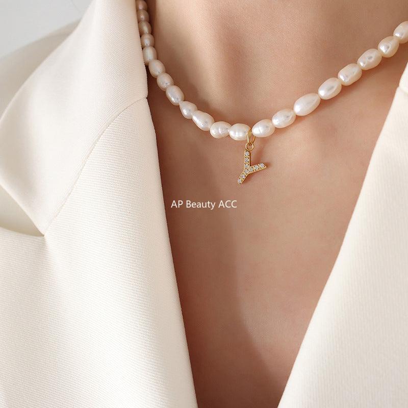 D관 - 담수진주 알파벳 큐빅 펜던트 티타늄 스틸 18K 도금 목걸이 [P1301] 24.01-2
