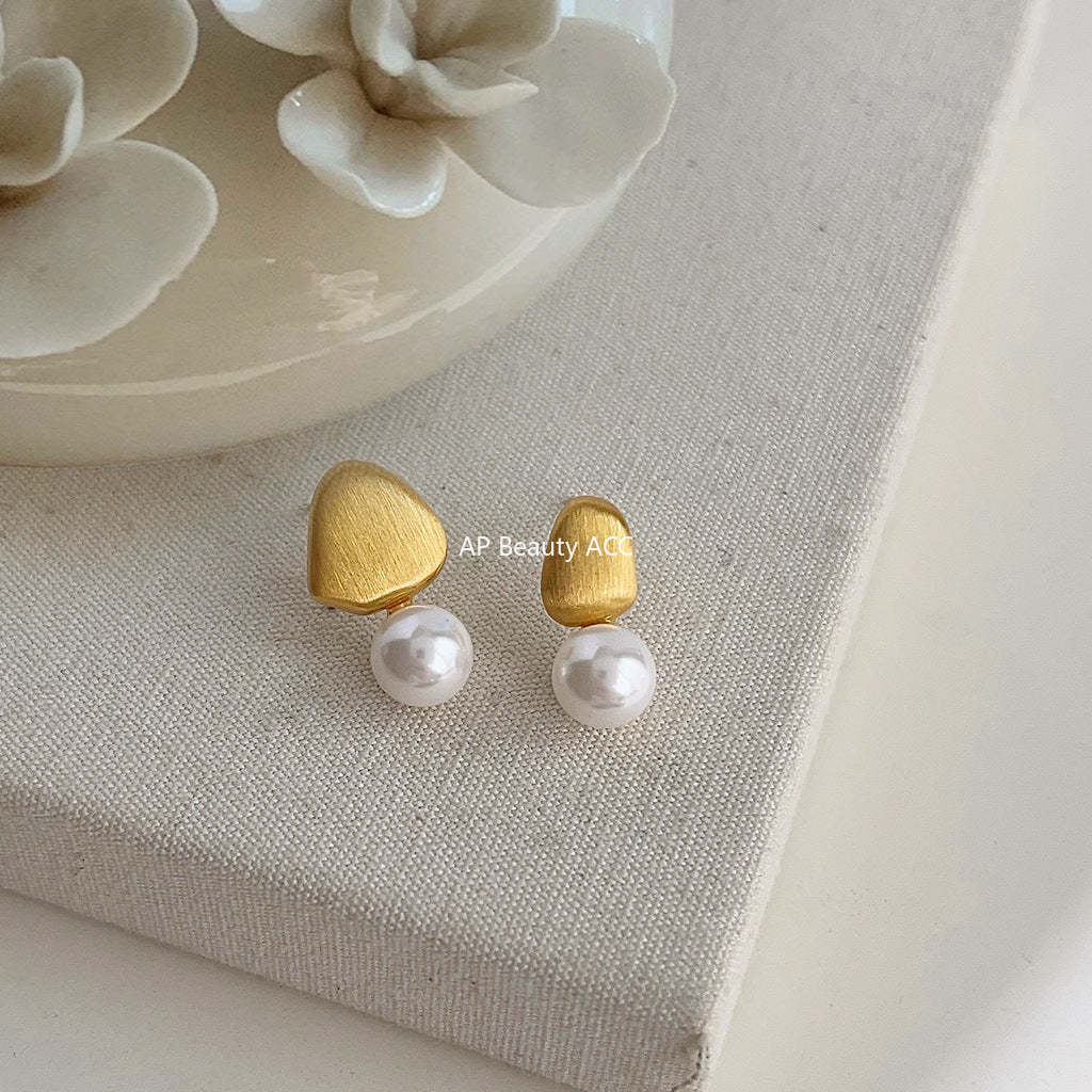 C관 - 글라스 진주 비대칭 텍스처 드롭 14K 도금 은침 귀걸이 [4243] 24.07-1